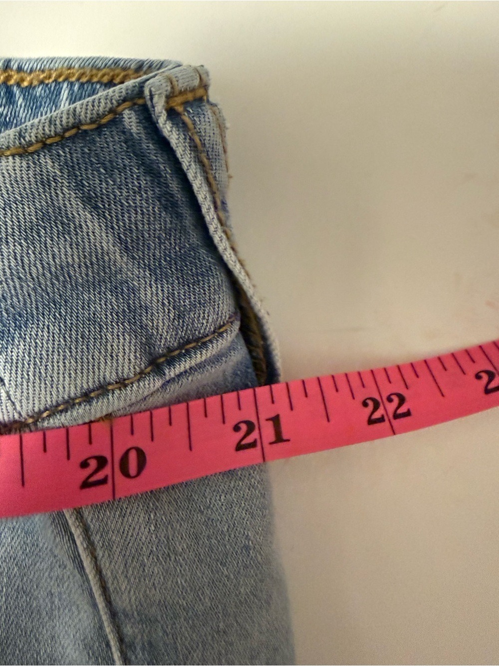 Torrid Size 2 Crop Weekend Wide Leg Jeans Light Wash Pull On Denim Capris NWT - Picture 6 of 7